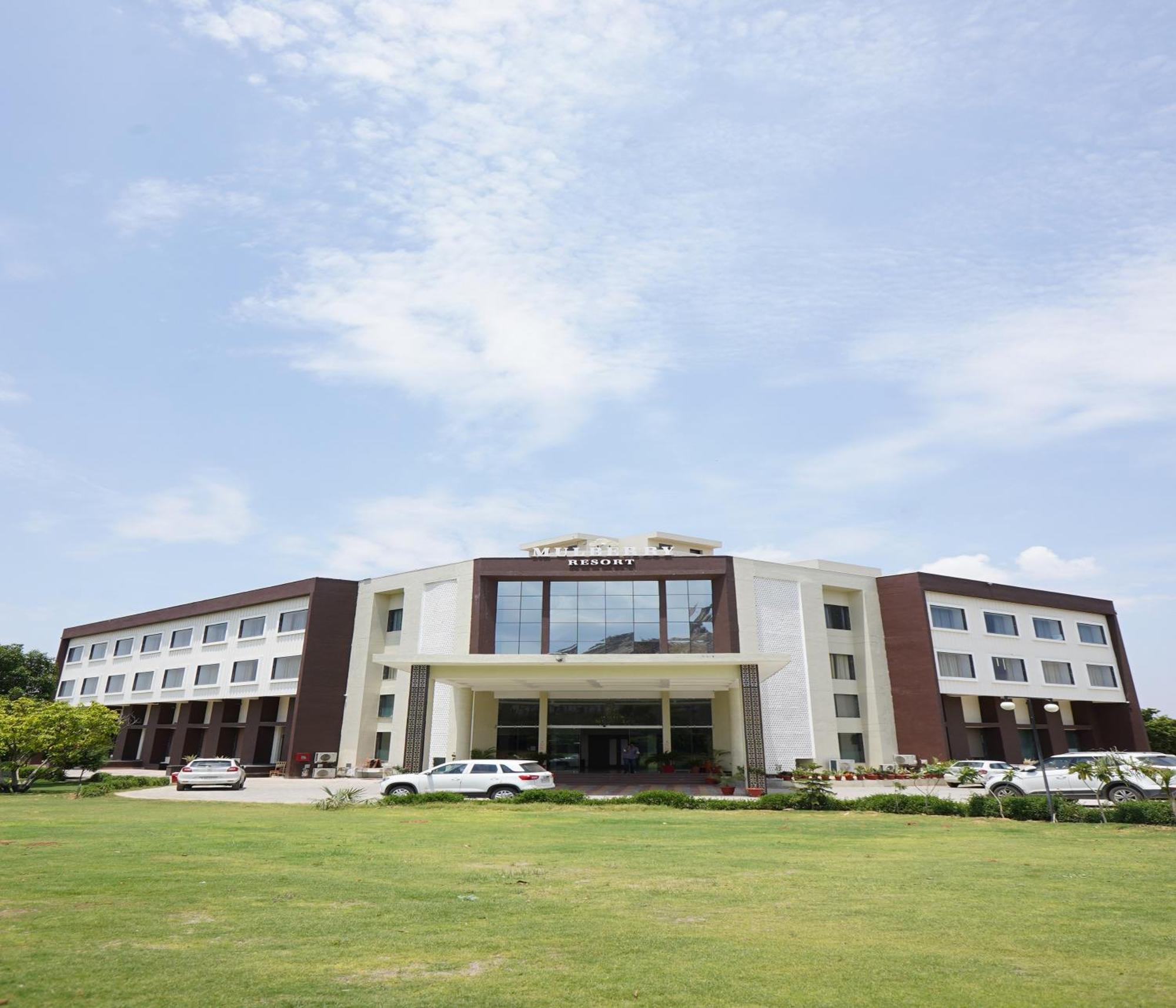 Bamboo Saa Mulberry Resort Pushkar Eksteriør bilde