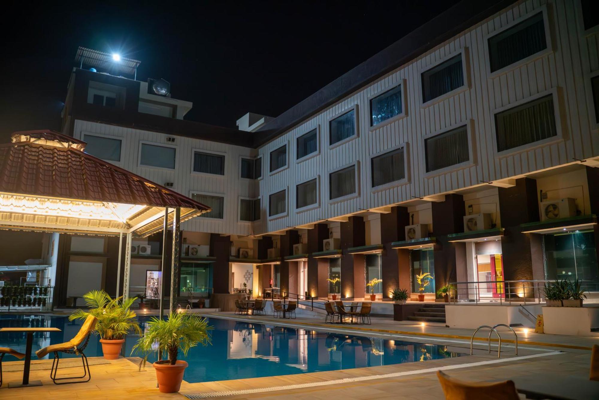 Bamboo Saa Mulberry Resort Pushkar Eksteriør bilde